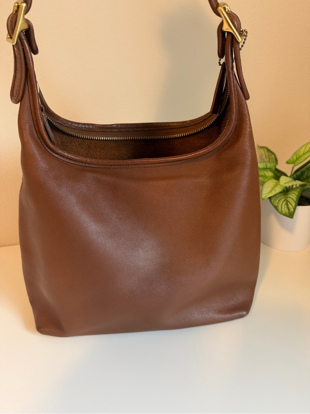 Vintage Coach Legacy Hobo in Vicuña Style 9058 - Picture 3 of 11